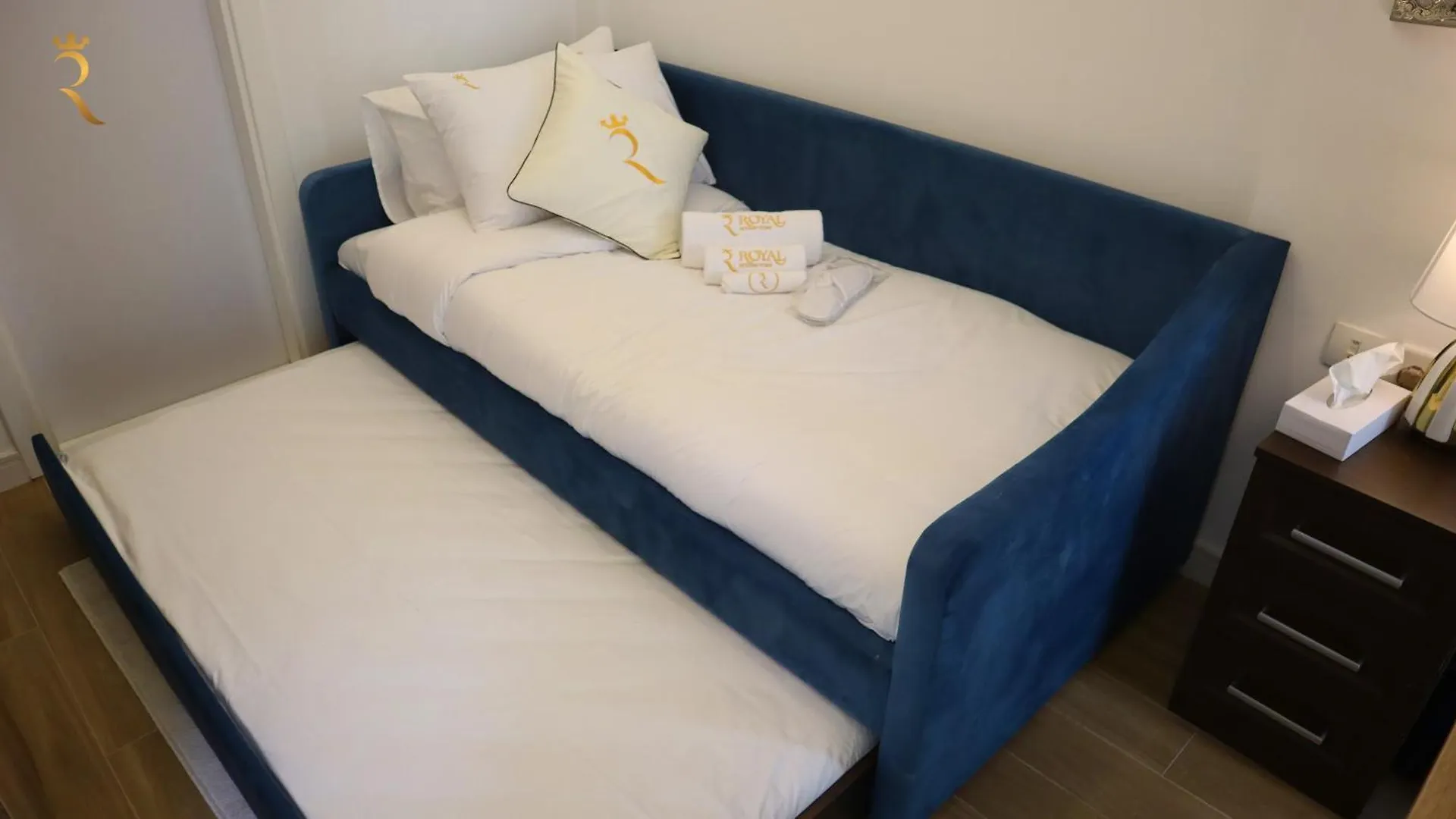 Drift Noir Bold 2Br Duplex Escape In Oasis Abou Dabi