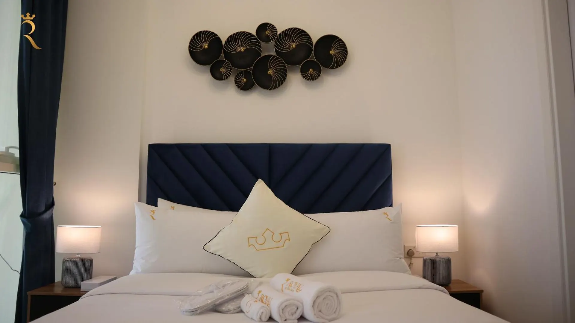 Drift Noir Bold 2Br Duplex Escape In Oasis Émirats arabes unis