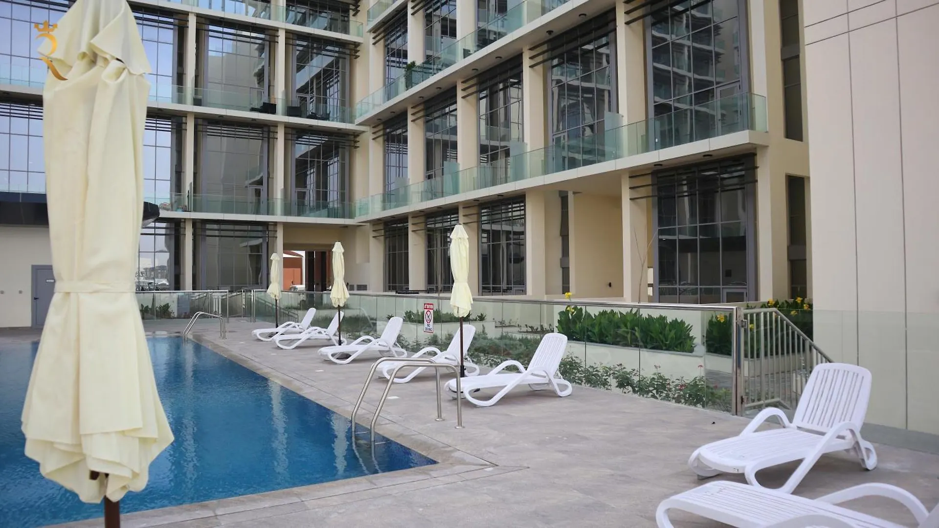 Drift Noir Bold 2Br Duplex Escape In Oasis Appartement Abou Dabi